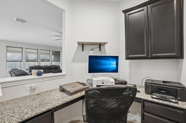 Building Photo - 2603 Wallingford Dr