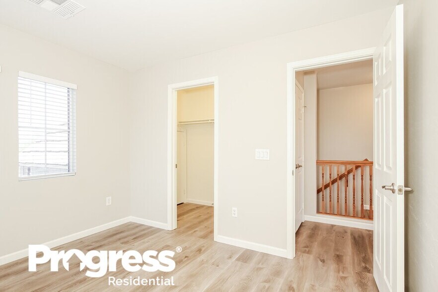 Building Photo - 34929 N 30th Dr