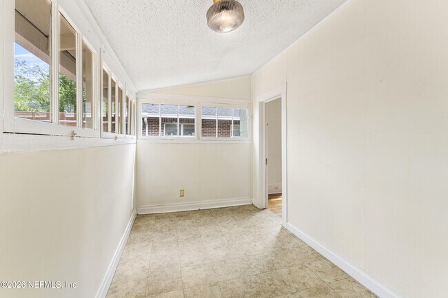 Building Photo - 4531 Attleboro St