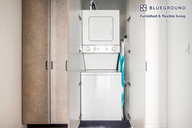 Building Photo - 1515 N Fremont St