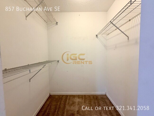 Building Photo - 857 Buchanan Ave SE