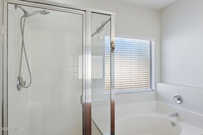 Building Photo - 6346 W Hess St