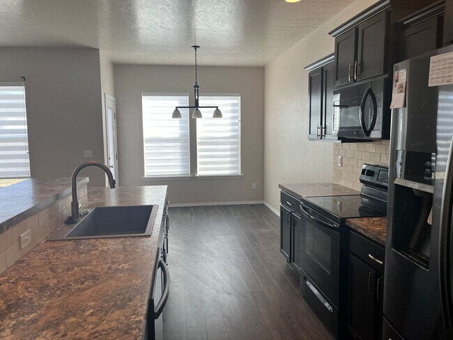 Building Photo - Beautiful 4 bedroom Nampa home