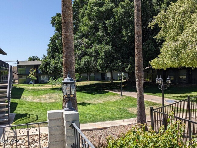 Building Photo - 7141 N 16th St