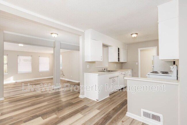 Building Photo - 1169 Dogwood Ln