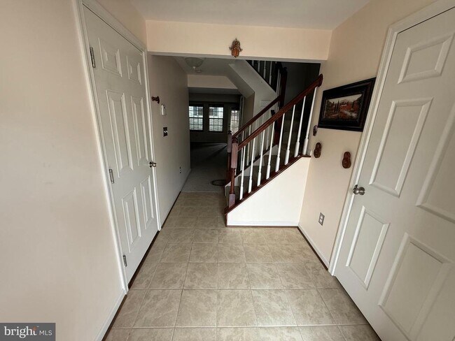 Building Photo - 7211 Maidstone Pl