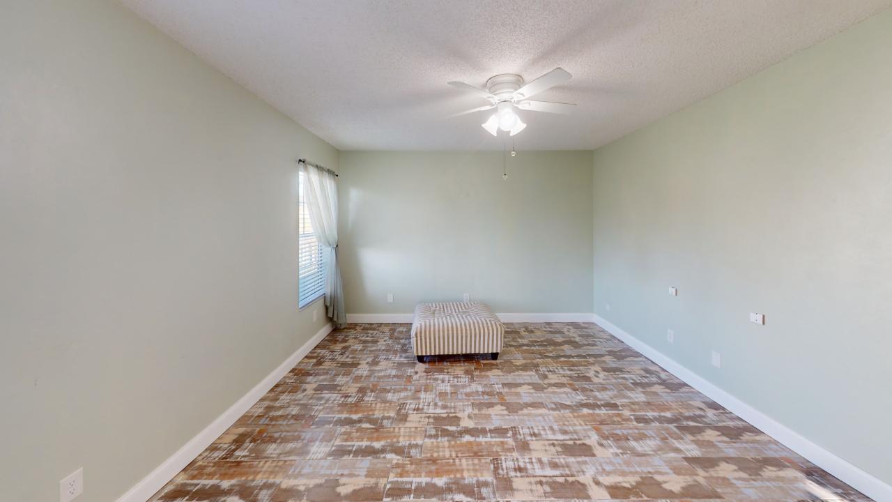 Building Photo - 2219 Umbrella Tree Dr