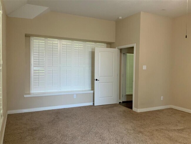 Building Photo - 102 Arbor Hill Ct