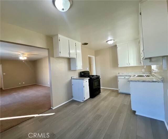 Building Photo - 321 N Beverly Ct