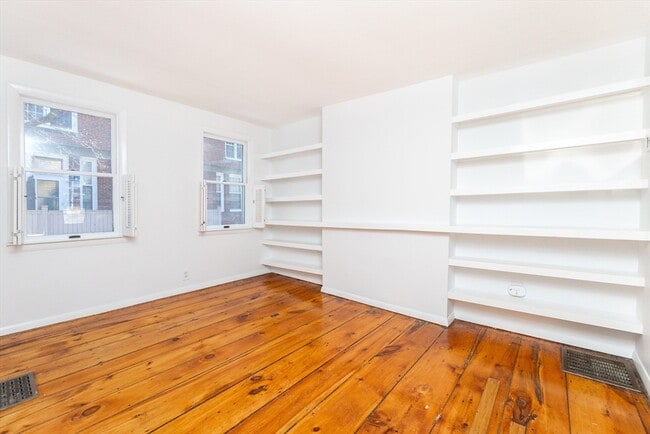 Building Photo - 4 Cogswell Pl