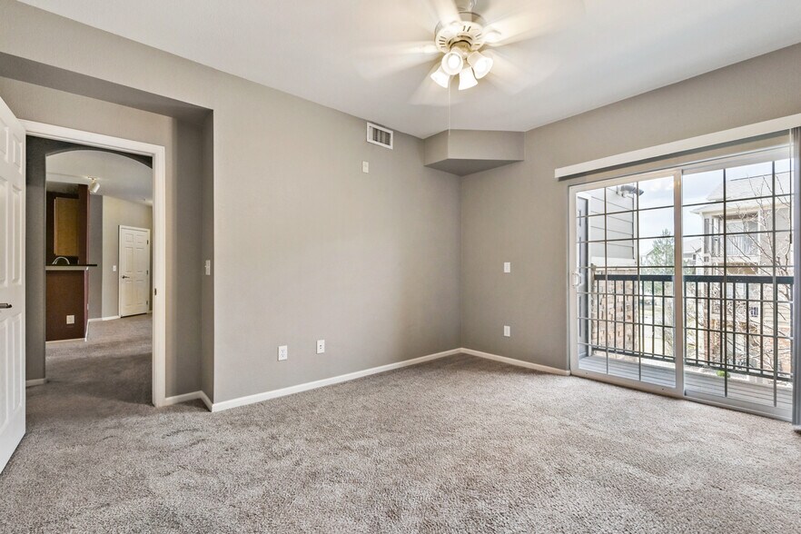 Building Photo - 3000 Blue Sky Cir