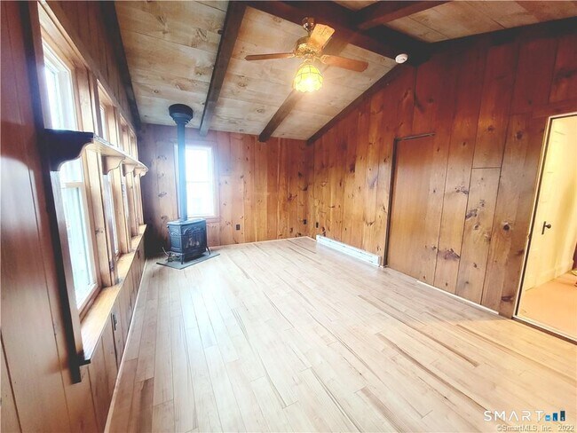 Building Photo - 14 Prospect Hill Rd