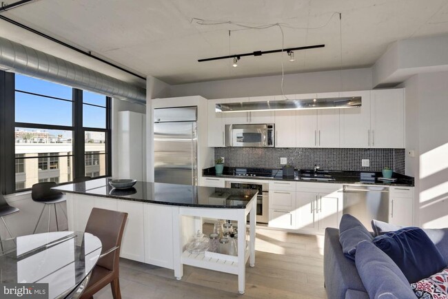 Building Photo - 2125 14th St NW