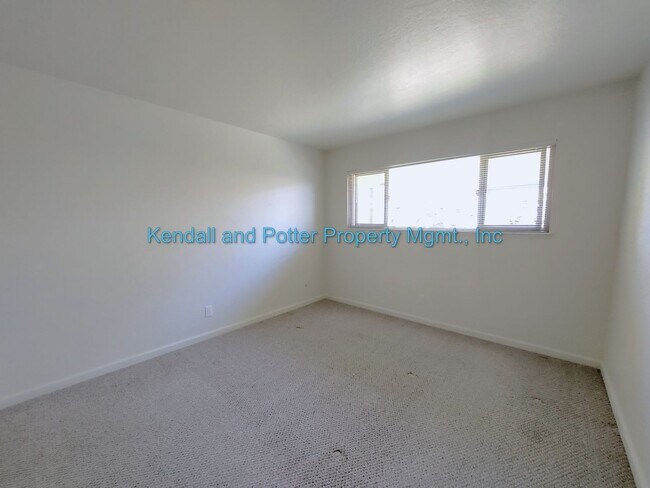 Building Photo - Charming 2BD | 1BA Condo Near Capitola Village & Beach