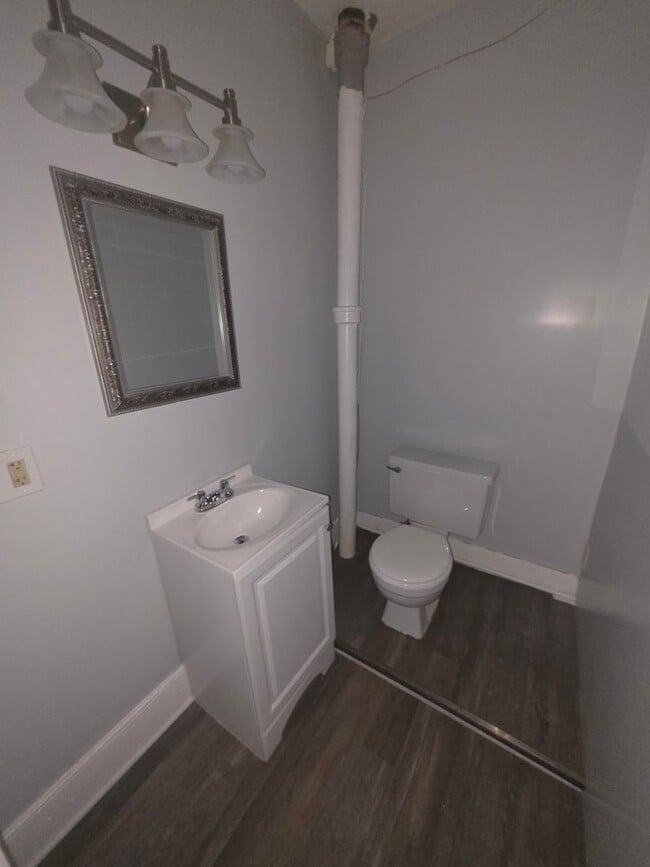 Building Photo - 30-32 Willow Street