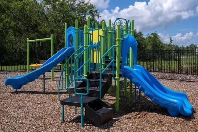 Building Photo - 3098 Skyline Lp