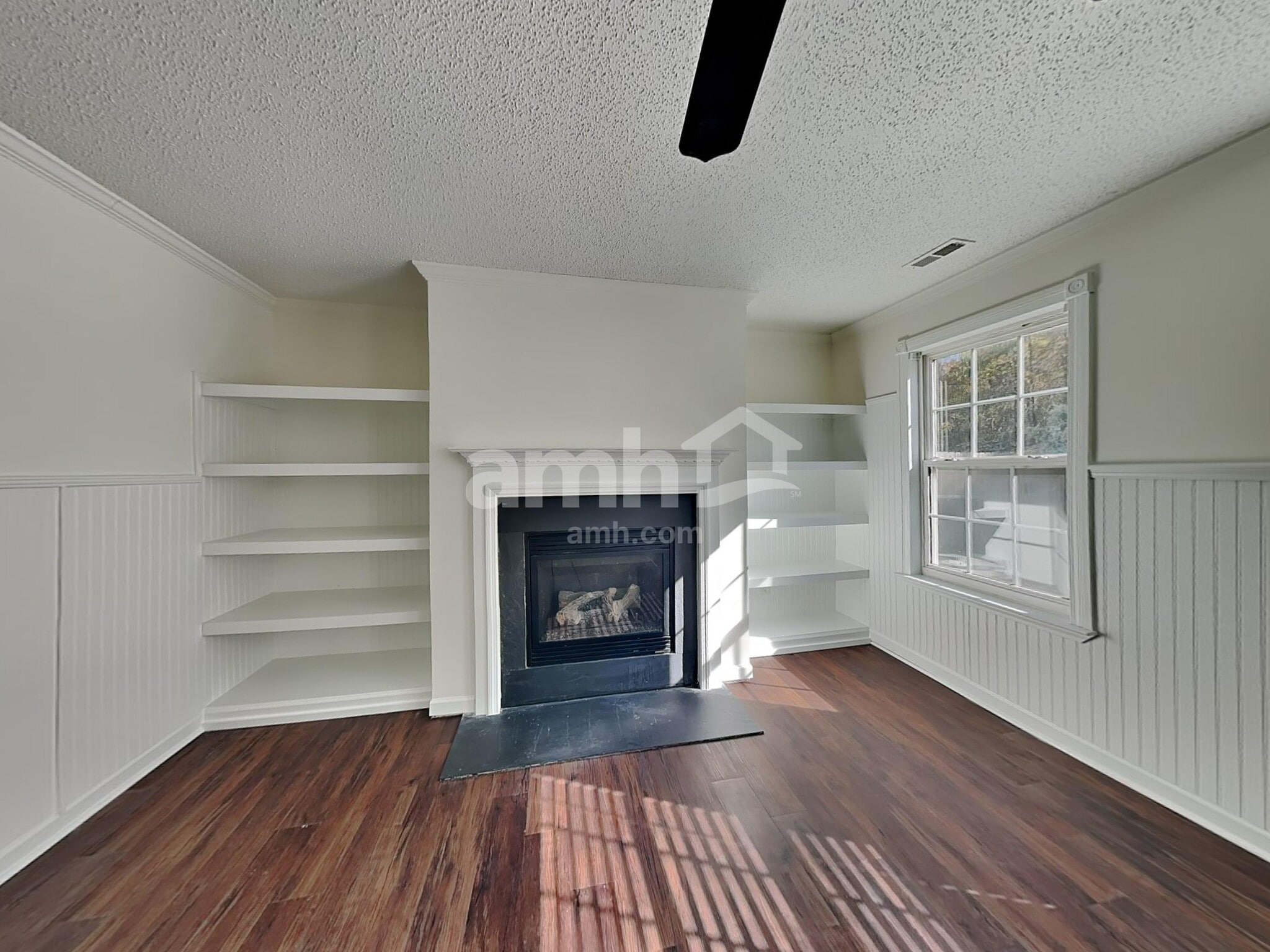 Building Photo - 1003 Glen Hollow Dr