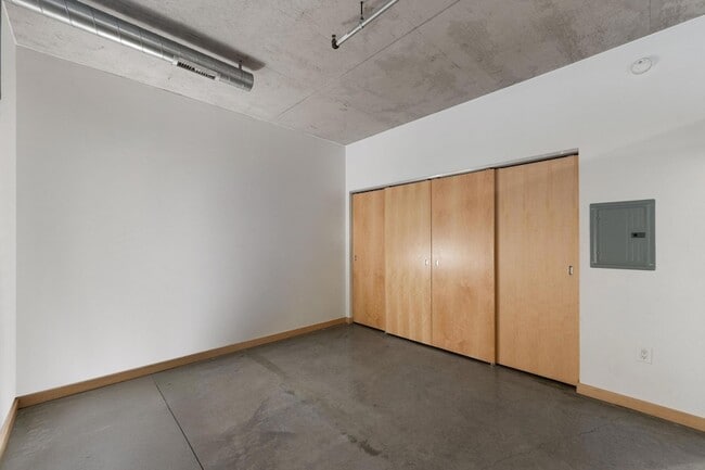 Building Photo - 720 N 4th St