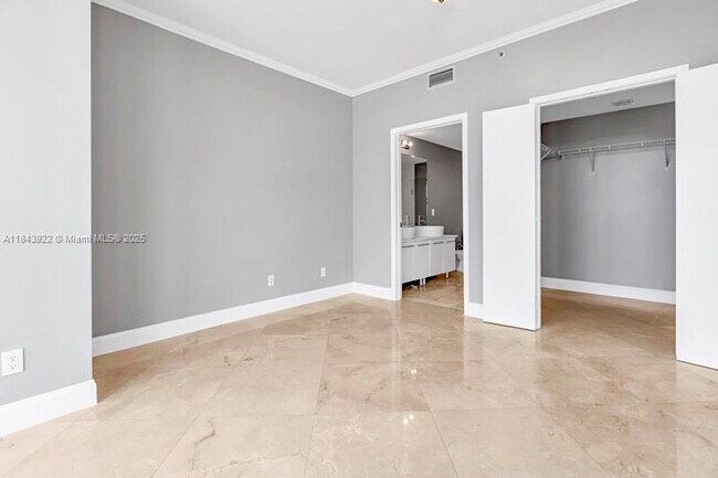 Building Photo - 888 Biscayne Blvd