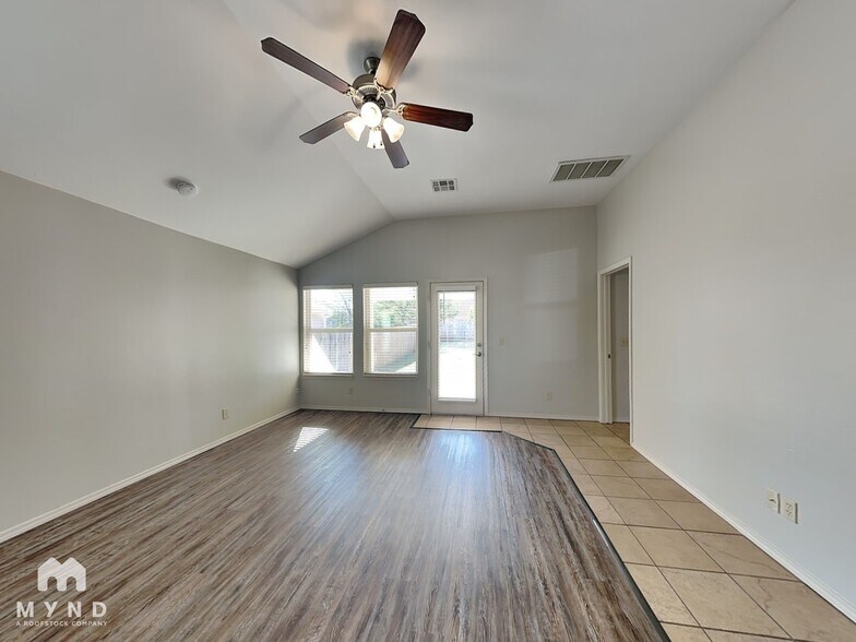 Building Photo - 14617 Moon Daisy Dr