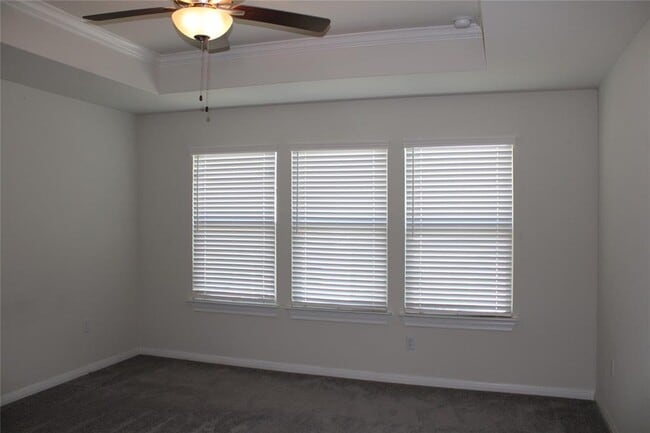 Building Photo - 13902 Ilex Dr