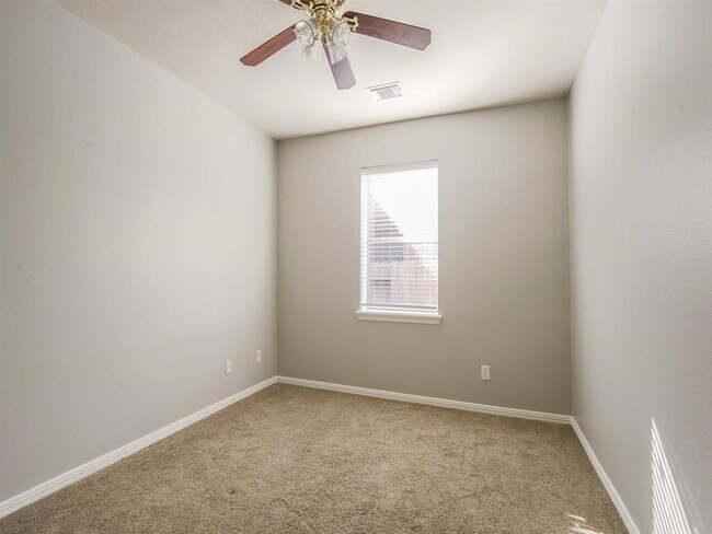 Building Photo - 5511 Wild Milberry Dr