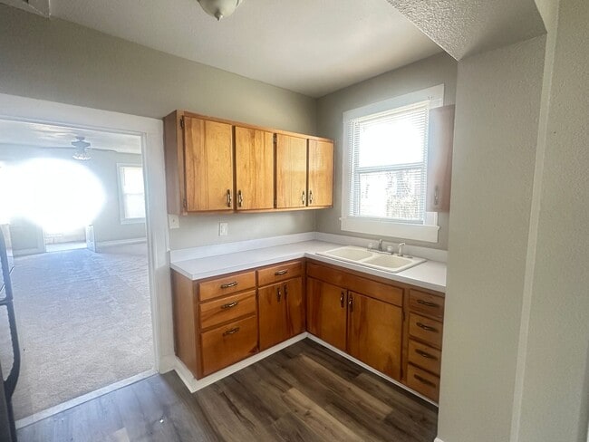 Building Photo - 2220 Faws St