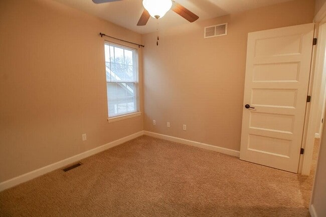 Building Photo - 7413 Rosedown Dr