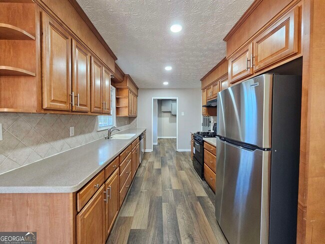 Building Photo - 683 Ginger Cake Rd