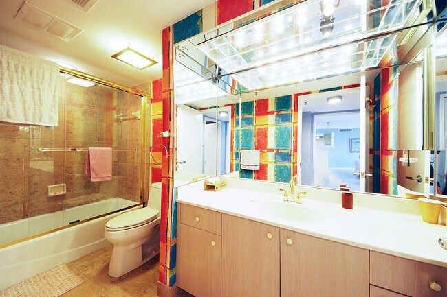 Building Photo - 2480 Presidential Way