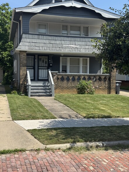 Entire House - 13805 Othello Ave