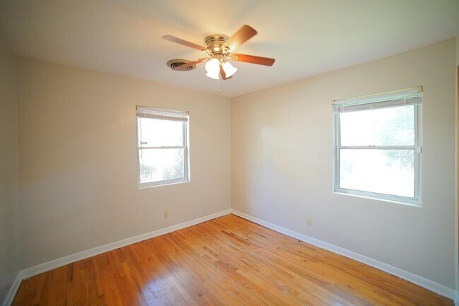 Building Photo - 1006 Frazier Ave