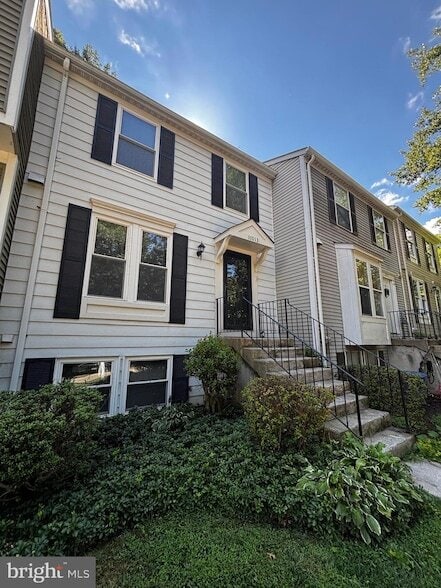 Building Photo - 11013 Barton Hill Ct