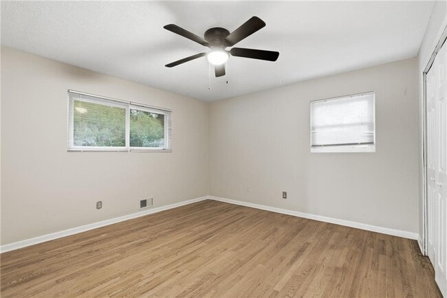 Building Photo - 3143 Claiborne Dr NW