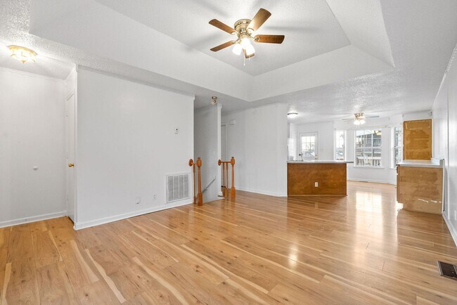 Building Photo - 3 Bed 2 Bath Home Near Post for Rent!