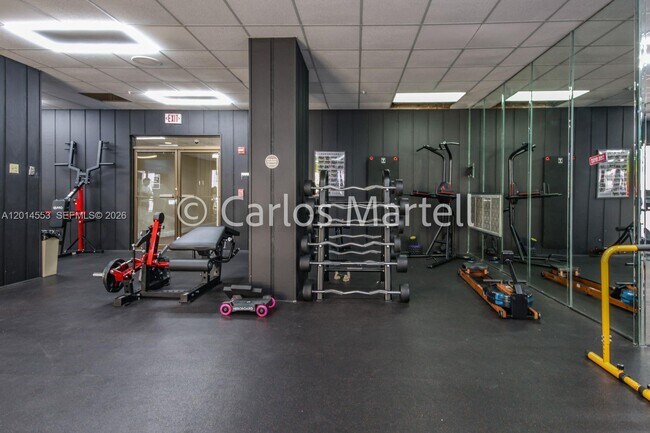 Building Photo - 2780 NE 183rd St