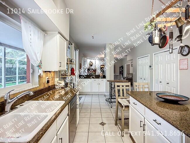 Building Photo - 11014 Sailbrooke Dr