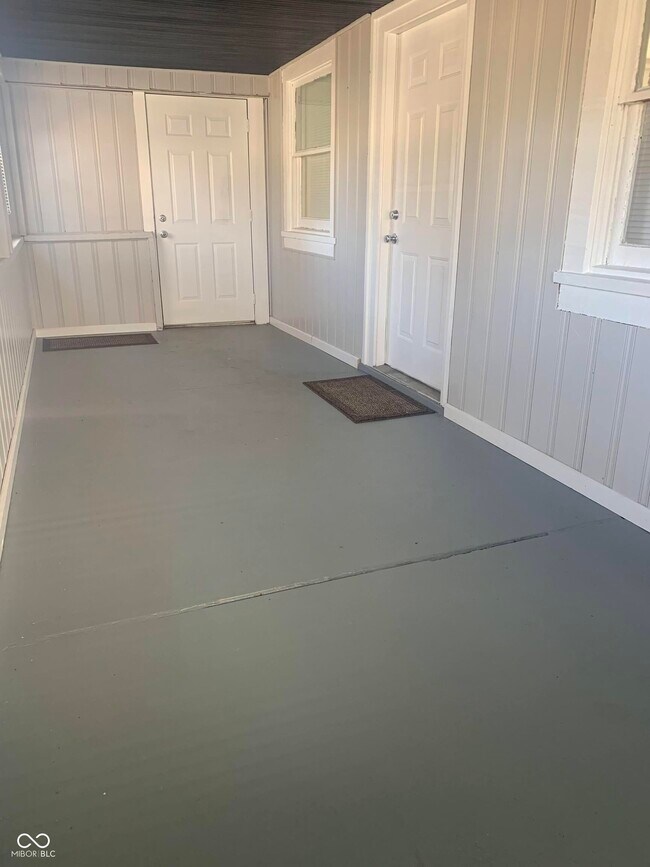 Building Photo - 4202 Carrollton Ave