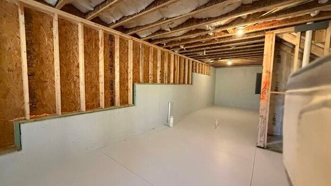 Building Photo - 105 Elijah St