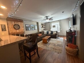 Building Photo - Available FALL 2026 @ $3300/Month! Beautiful 8th floor Lake Plaza unit ready for August 2026 Move...