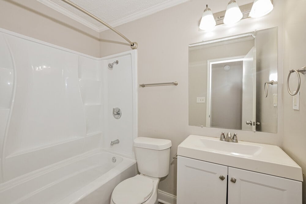 Building Photo - 6659 Ashland Dr