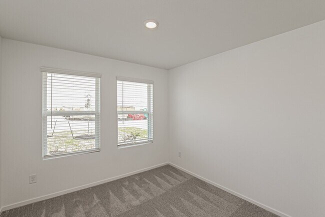 Building Photo - 452 San Miguel Crk Dr