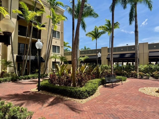 Building Photo - 4905 Midtown Ln