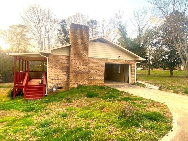 Building Photo - 4135 Matt Hwy