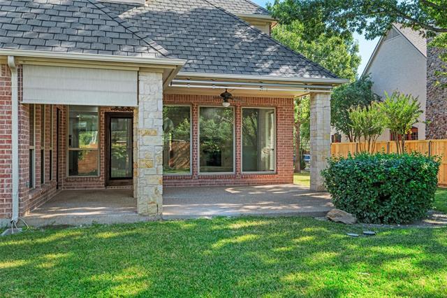 Building Photo - 1925 Manor Way Dr