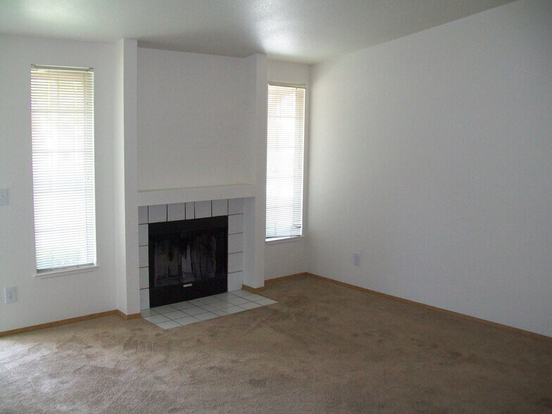 Building Photo - 8045 James Brandom Way