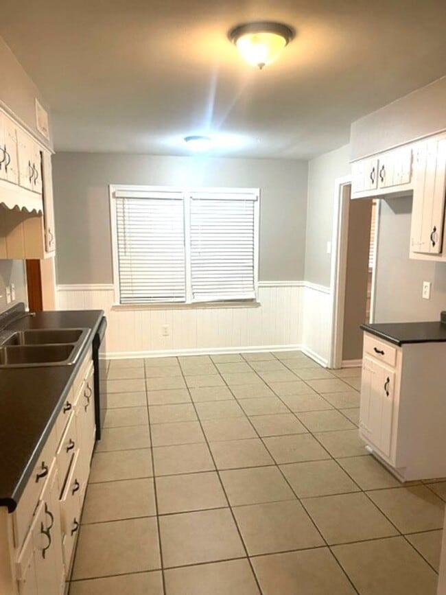 Building Photo - Newly Renovated Home In Raleigh