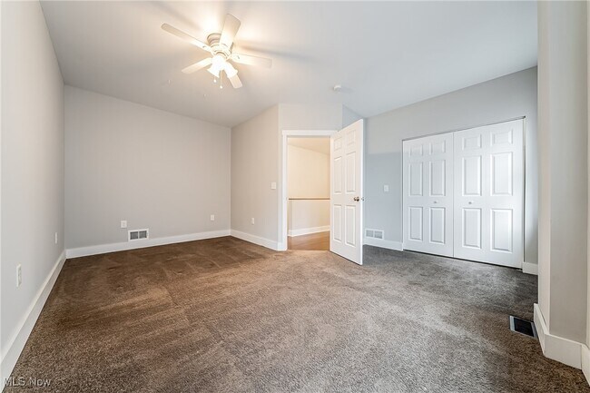 Building Photo - 11204 Clifton Blvd