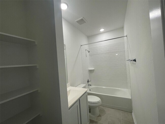 Building Photo - 22231 Cortona Gln Dr