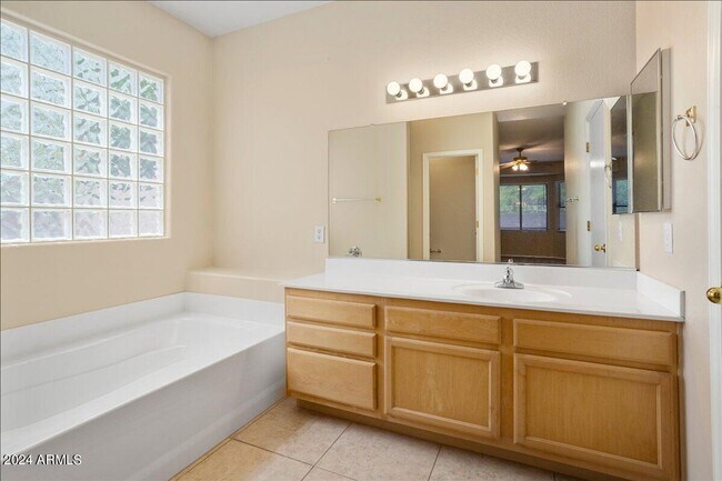 Building Photo - Spacious Corner Lot Home with 3-Car Garage in Surprise